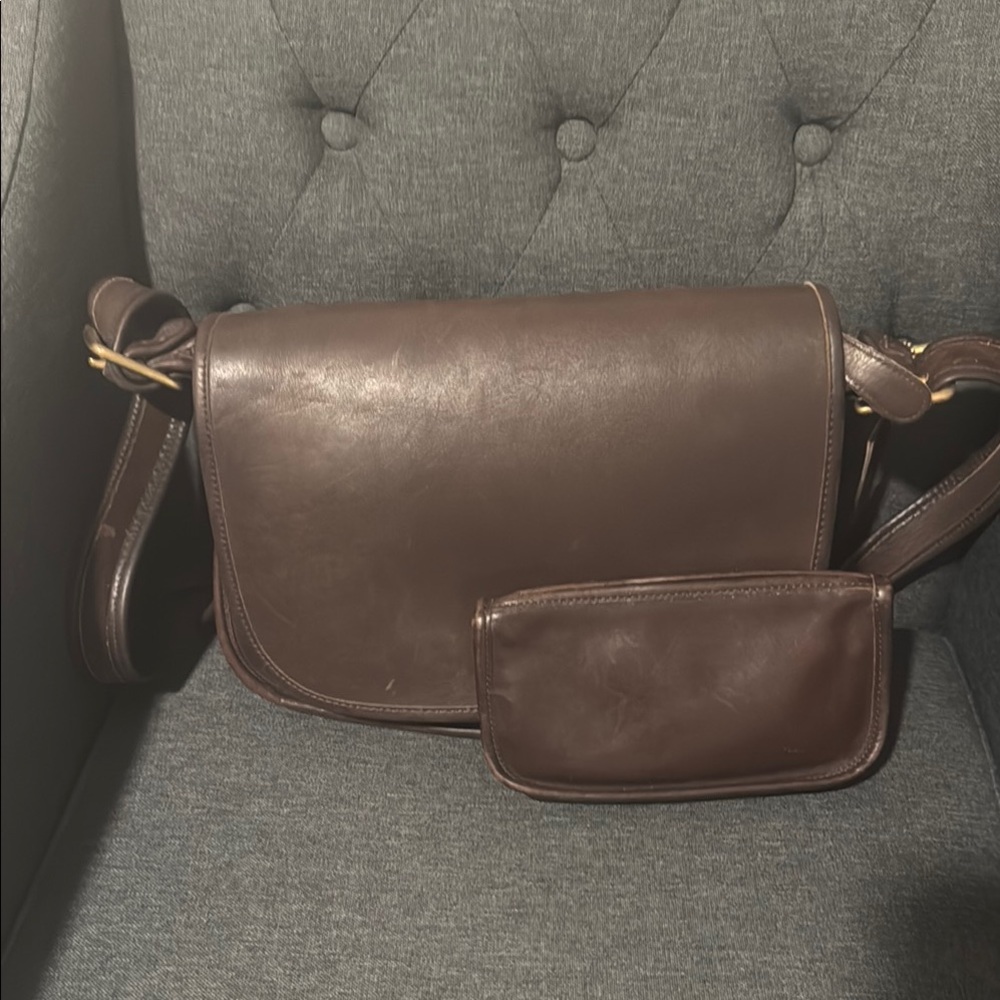 Coach Brown Leather Messenger Bag with Elegant Design